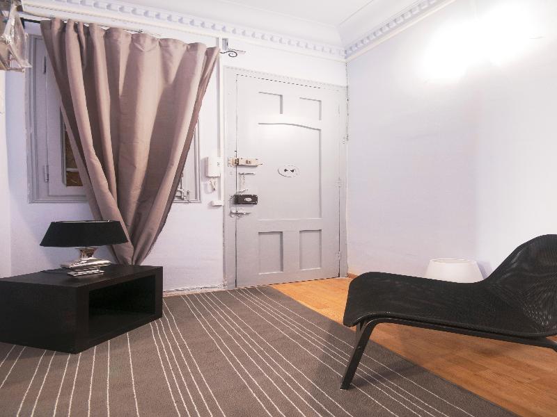Barcelona 10 - Apartments Экстерьер фото