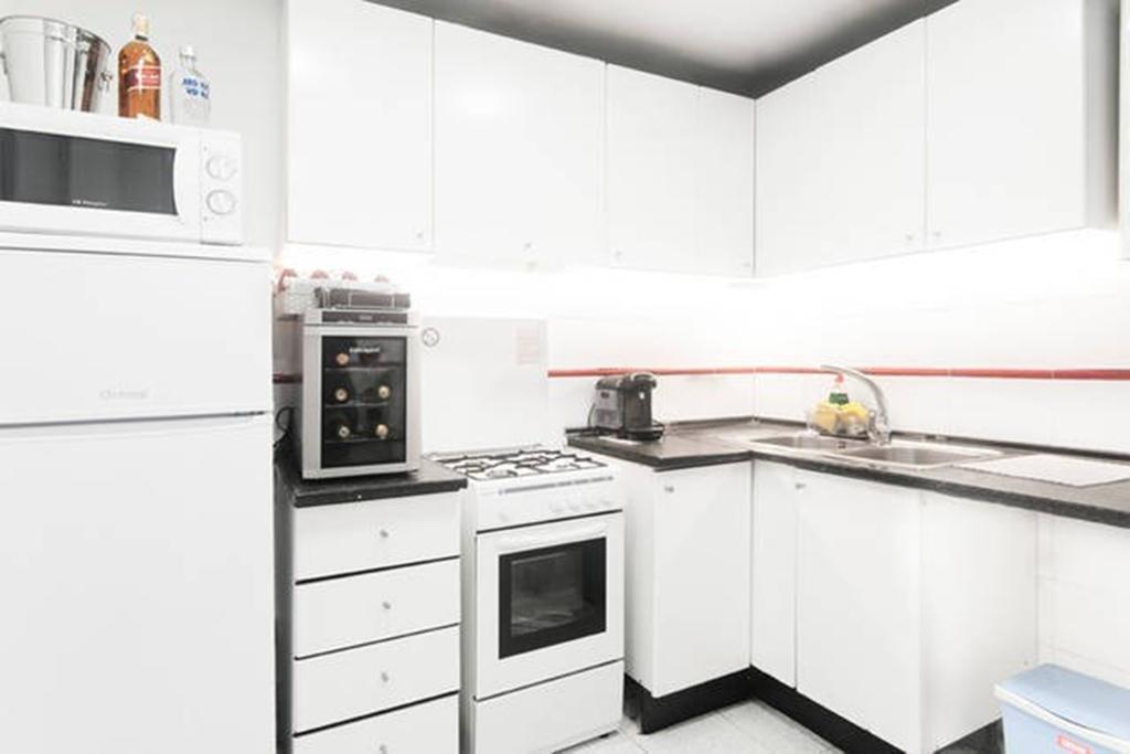 Barcelona 10 - Apartments Экстерьер фото